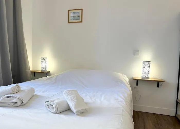 ღ La Lanterne - Centre Ville, Proche & Wifi شقة لا روشيل